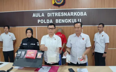 Kurir Paket Kembali Ditangkap, Bawa Sabu di Bengkulu – Residivis Kasus Serupa 2018. Foto: Mita/Siberbengkulu.co